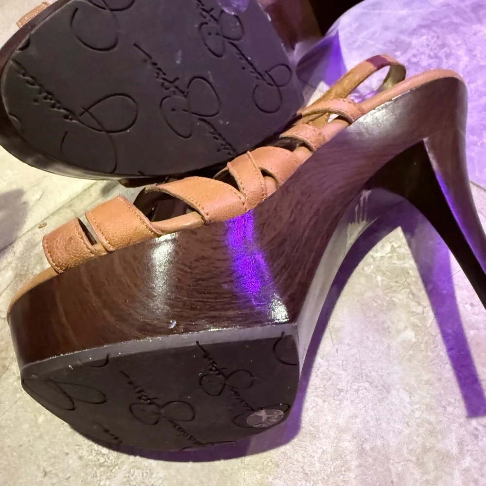 Jessica Simpson Nude Platform Heels Strappy Zip Back Size 6 - Picture 6 of 8